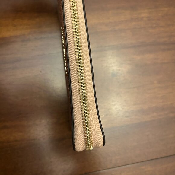 Michael Kors Rose Gold/Brown Glitter Wallet/Wristlet - Picture 10 of 16